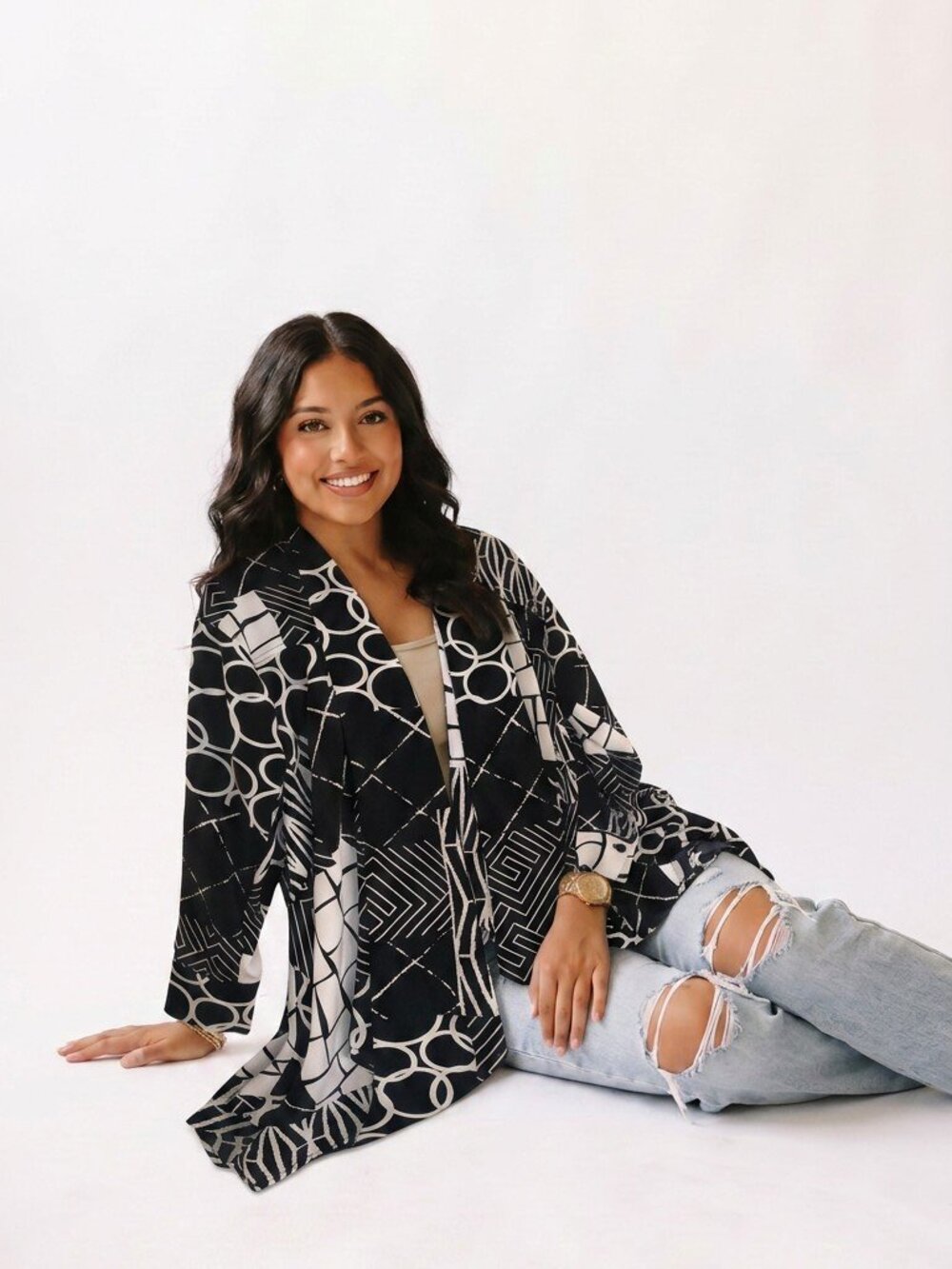 Gracia Black and White Top